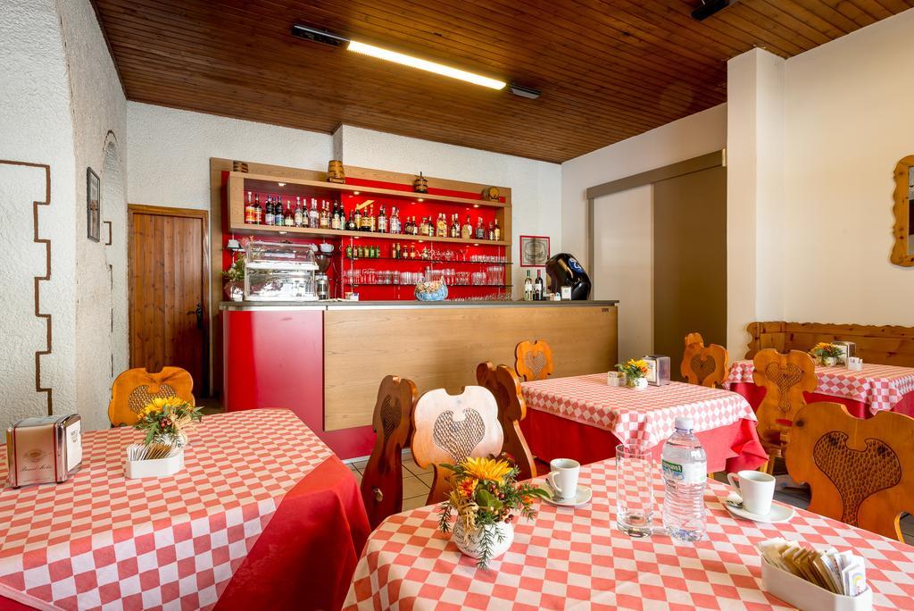 Albergo Altavilla 티라노 외부 사진