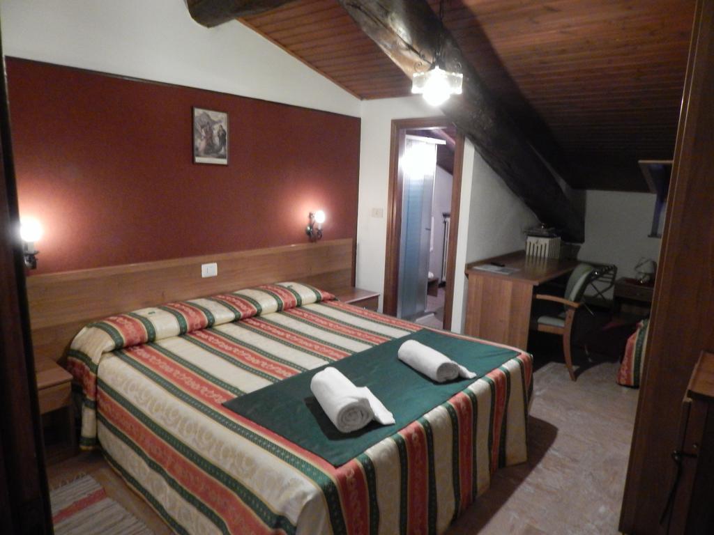 Albergo Altavilla 티라노 외부 사진
