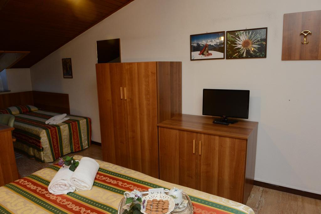 Albergo Altavilla 티라노 외부 사진