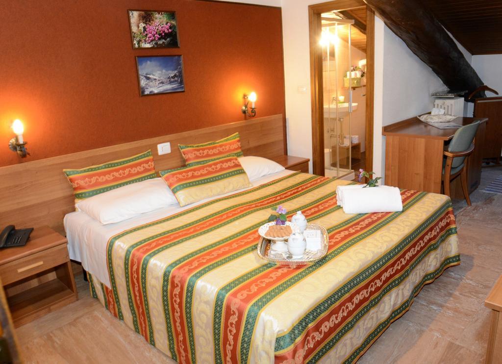 Albergo Altavilla 티라노 외부 사진