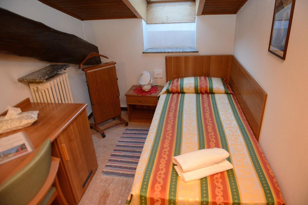 Albergo Altavilla 티라노 외부 사진