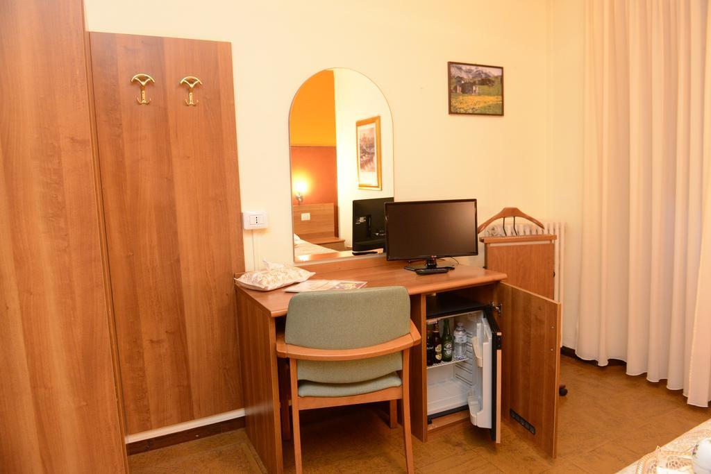 Albergo Altavilla 티라노 외부 사진